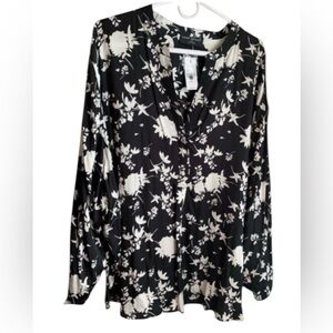 NWT Lane Bryant Plus Size 26/28W Black and white top